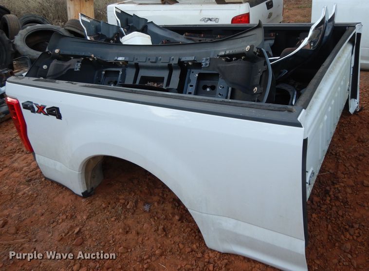 image for item ED9940 Pickup truck bed