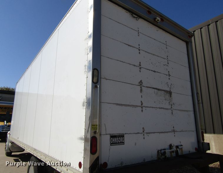 image for item EV9367 2007 International 4200  box truck