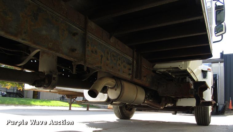 image for item EV9367 2007 International 4200  box truck