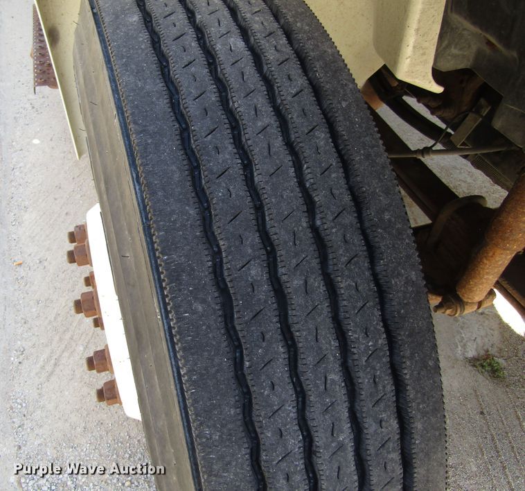 image for item EV9367 2007 International 4200  box truck