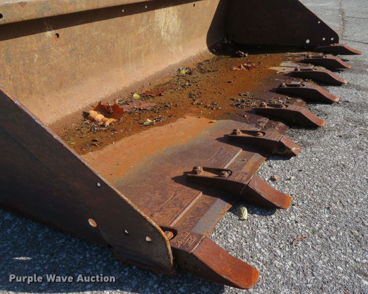 image for item FP9477 Bobcat  74" W skid steer bucket