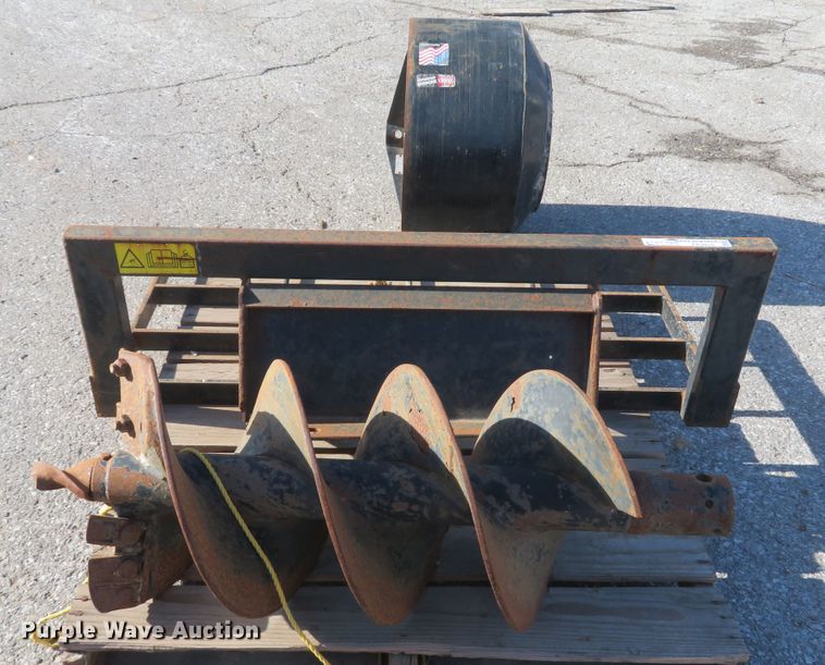 image for item FP9478 Toro Dingo attachments