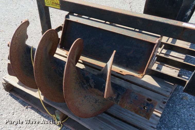 image for item FP9478 Toro Dingo attachments