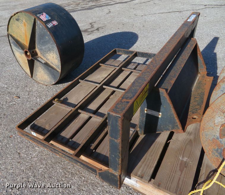 image for item FP9478 Toro Dingo attachments