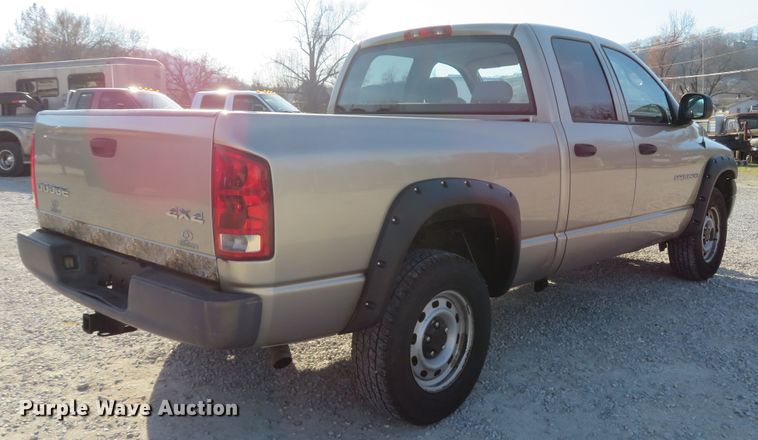 image for item FP9482 2004 Dodge Ram 1500  Quad Cab pickup truck