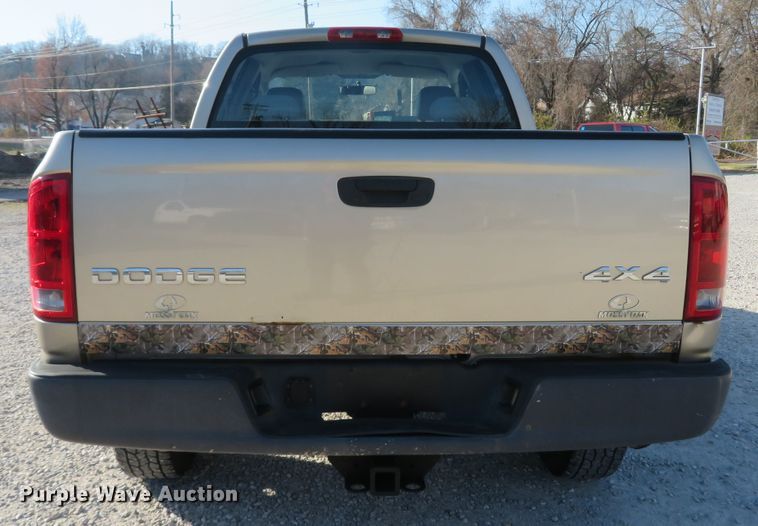 image for item FP9482 2004 Dodge Ram 1500  Quad Cab pickup truck