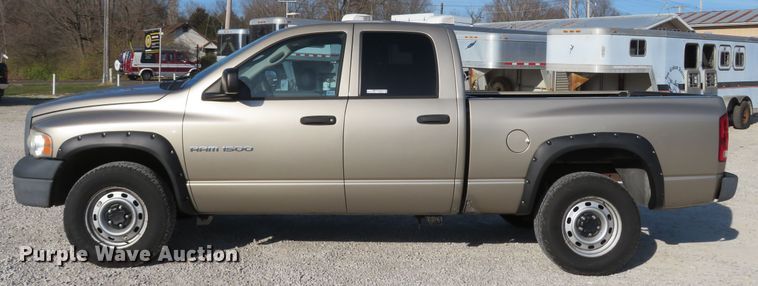 image for item FP9482 2004 Dodge Ram 1500  Quad Cab pickup truck