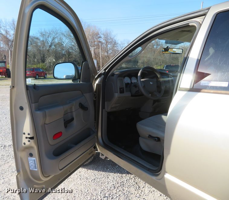 image for item FP9482 2004 Dodge Ram 1500  Quad Cab pickup truck