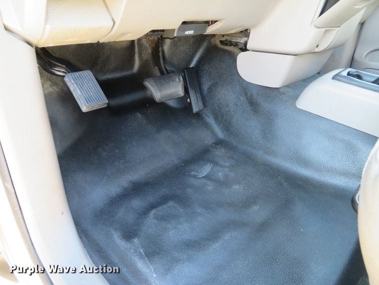 image for item FP9482 2004 Dodge Ram 1500  Quad Cab pickup truck