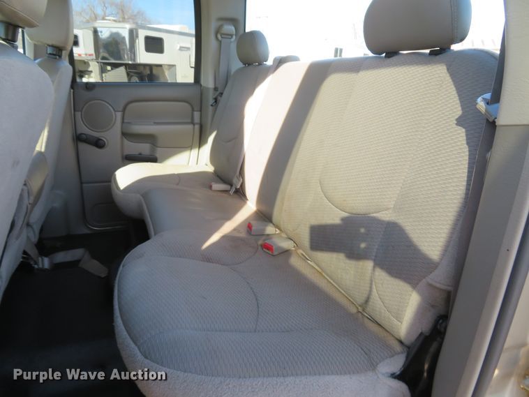 image for item FP9482 2004 Dodge Ram 1500  Quad Cab pickup truck