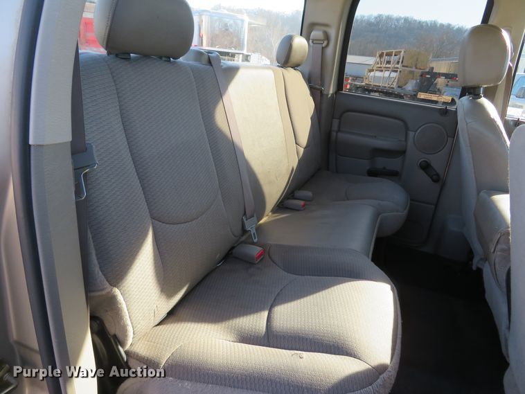 image for item FP9482 2004 Dodge Ram 1500  Quad Cab pickup truck