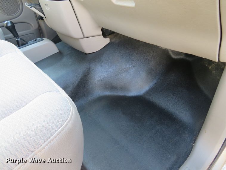 image for item FP9482 2004 Dodge Ram 1500  Quad Cab pickup truck