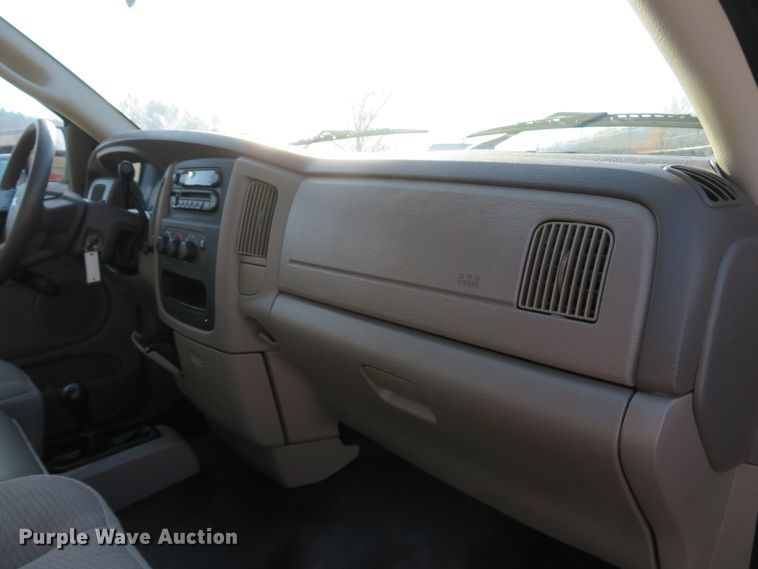 image for item FP9482 2004 Dodge Ram 1500  Quad Cab pickup truck