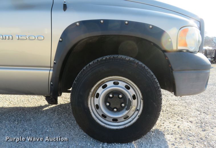 image for item FP9482 2004 Dodge Ram 1500  Quad Cab pickup truck