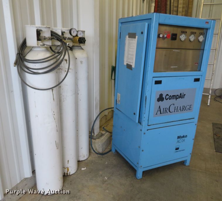 image for item FP9492 CompAir Mako AC04  SCBA fill station and air compressor