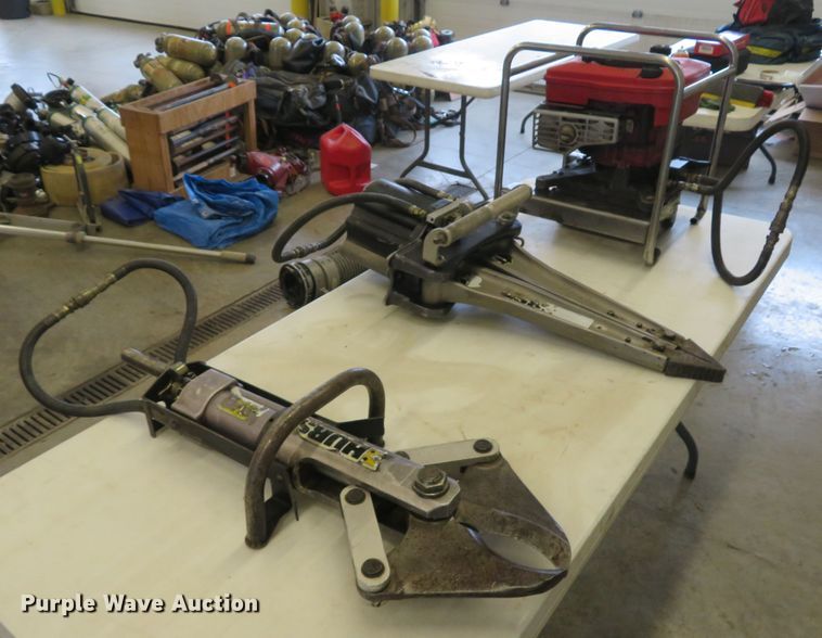 image for item FP9493 Hurst  rescue tool set