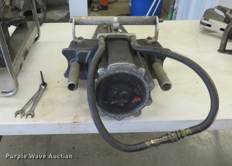 image for item FP9493 Hurst  rescue tool set