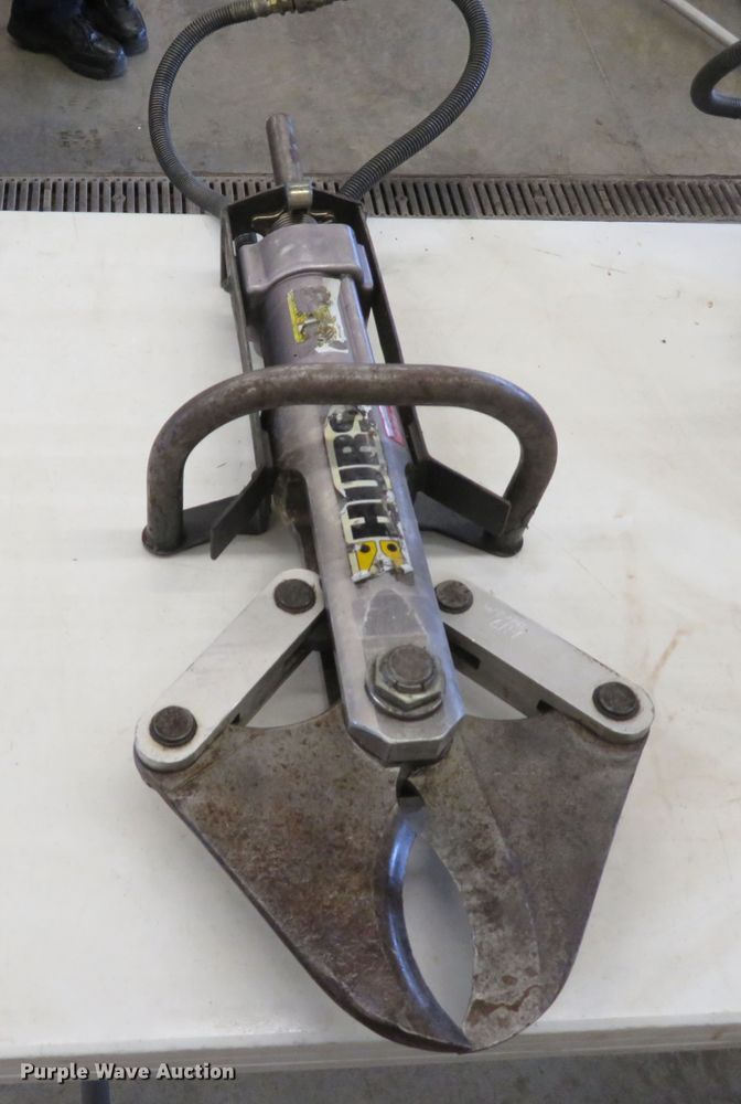 image for item FP9493 Hurst  rescue tool set