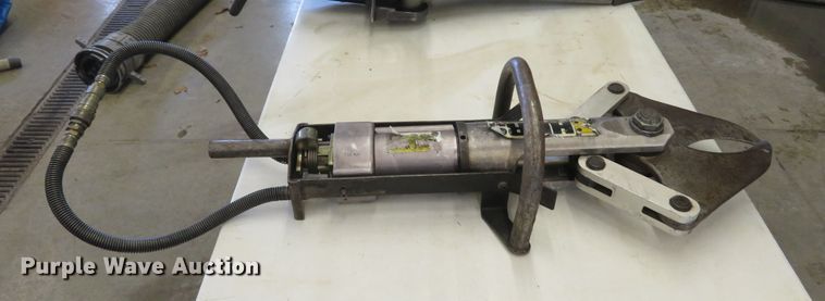 image for item FP9493 Hurst  rescue tool set