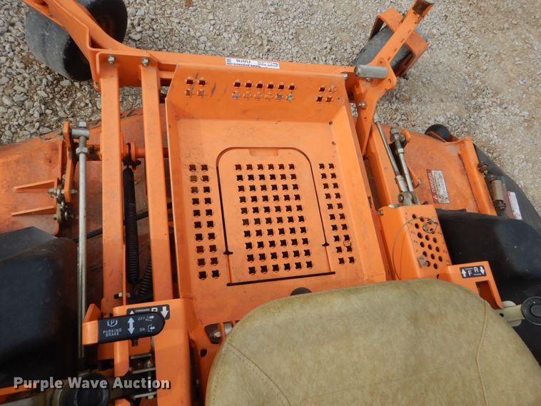 image for item FU9746 Scag SCZ72V-31FX  ZTR lawn mower