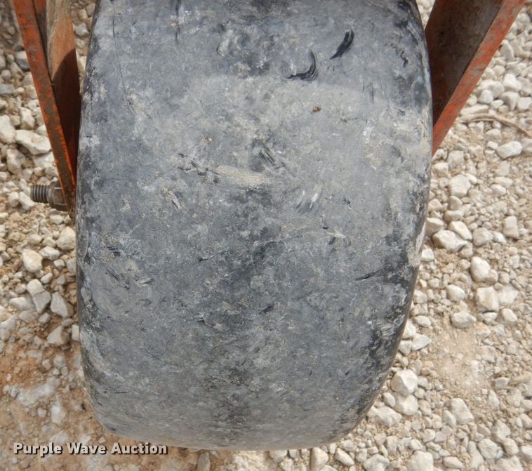 image for item FU9746 Scag SCZ72V-31FX  ZTR lawn mower