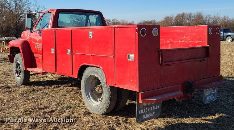 image for item GB9059 1990 Ford F700  utility / service truck
