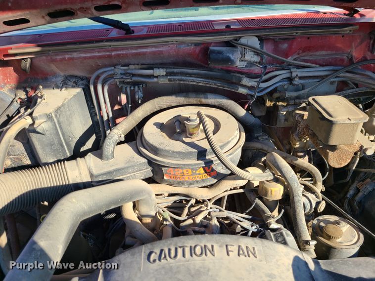 image for item GB9059 1990 Ford F700  utility / service truck