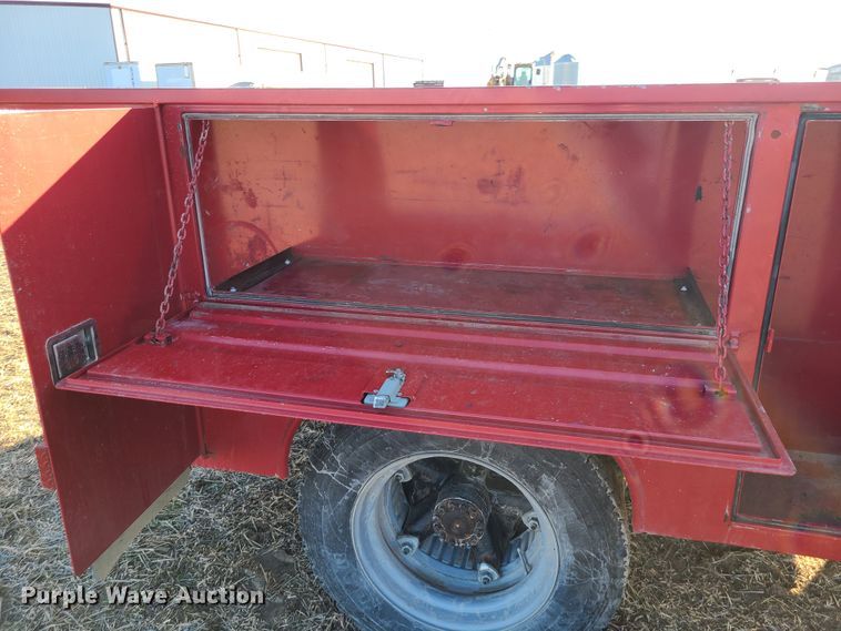 image for item GB9059 1990 Ford F700  utility / service truck