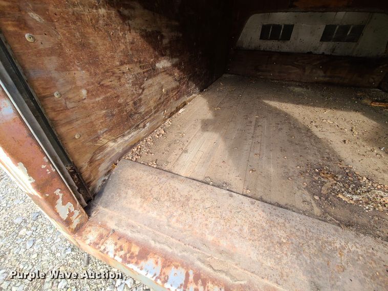 image for item GB9071 Box bed