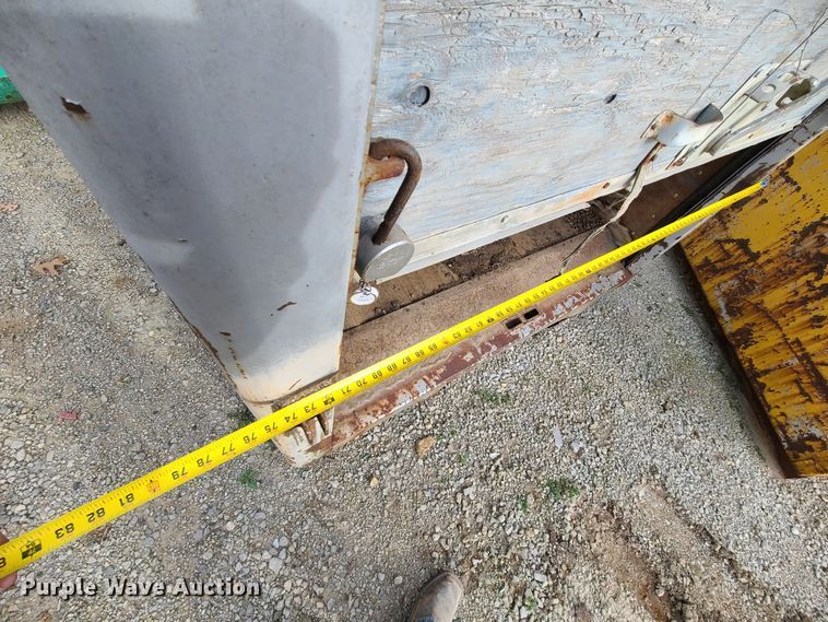 image for item GB9071 Box bed