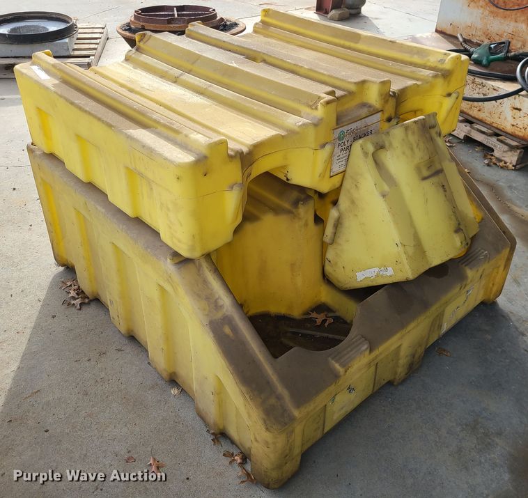 image for item GB9073 Poly-Stacker oil drum storage/containment