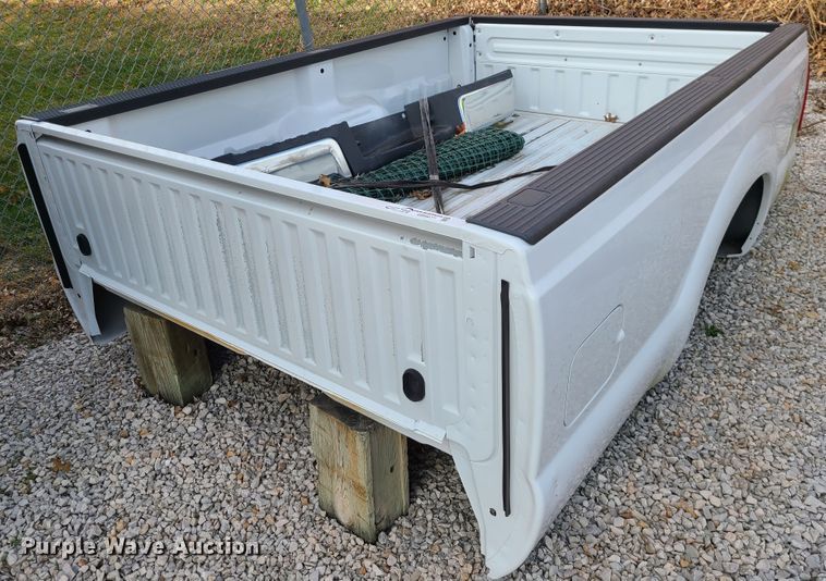 image for item GB9077 Ford F250  pickup truck bed