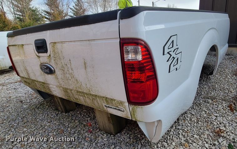 image for item GB9077 Ford F250  pickup truck bed
