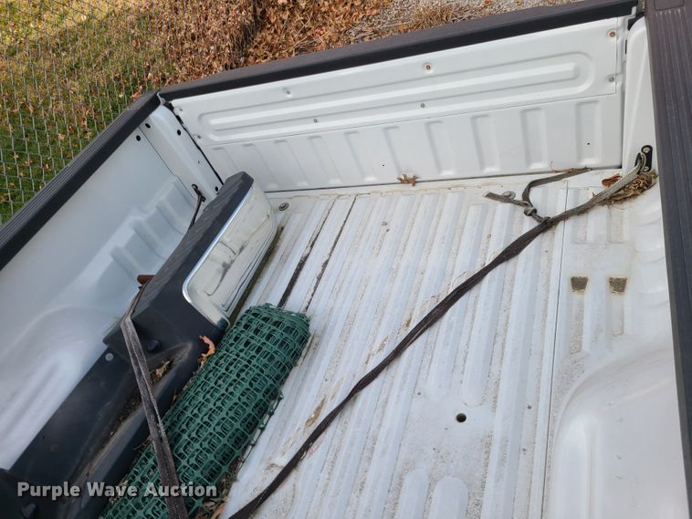 image for item GB9077 Ford F250  pickup truck bed