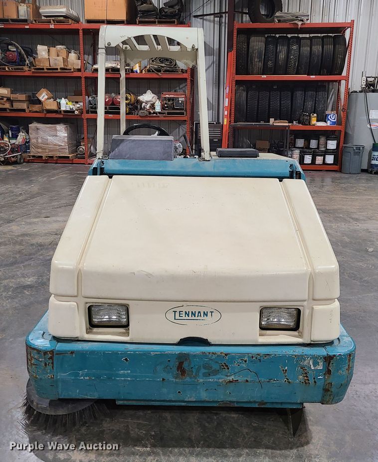 image for item GB9081 Tennant 355  sweeper