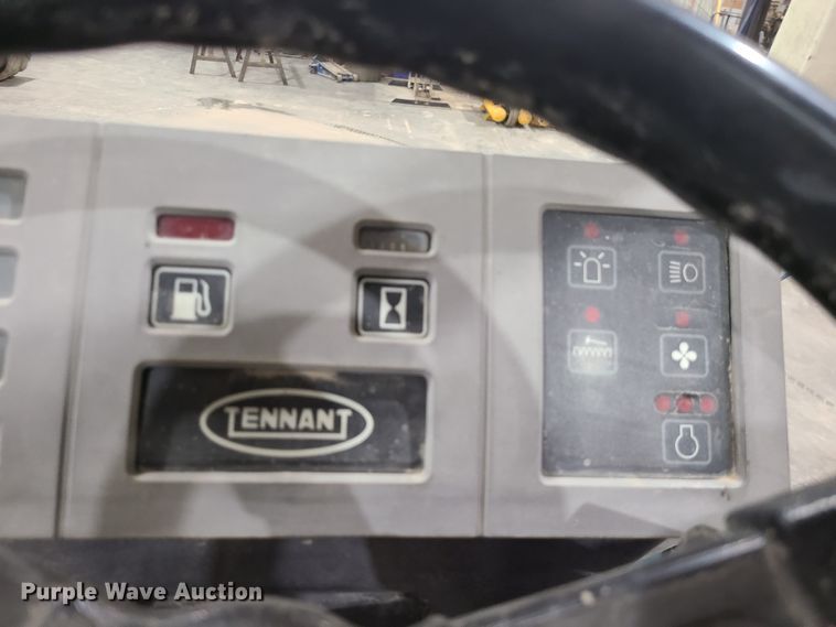 image for item GB9081 Tennant 355  sweeper