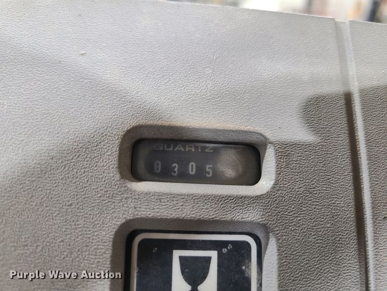 image for item GB9081 Tennant 355  sweeper