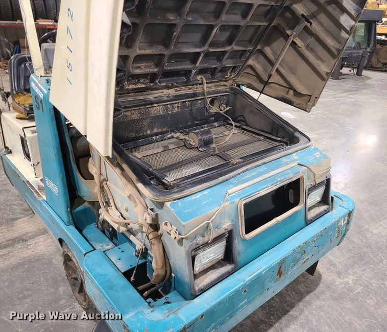 image for item GB9081 Tennant 355  sweeper