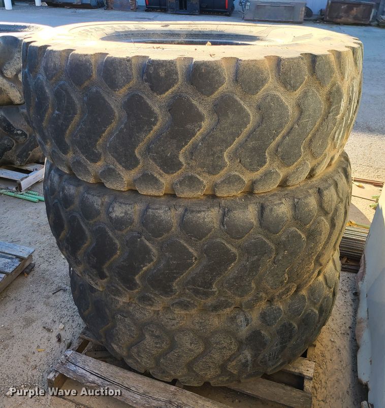 image for item GB9085 (3) 17.5-25 tires