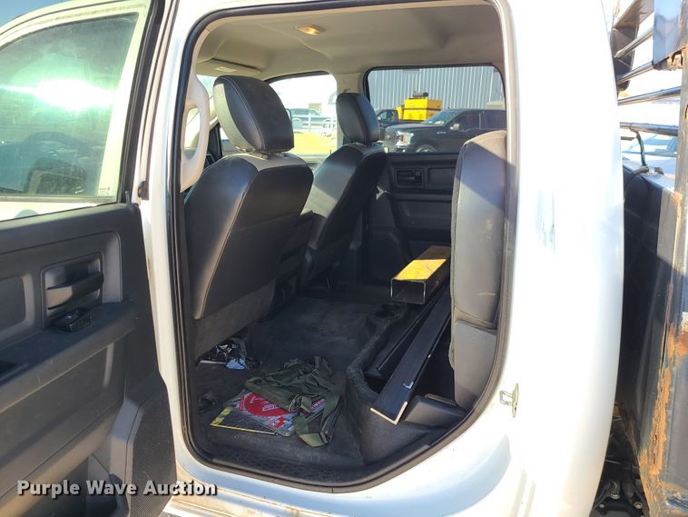 image for item GB9101 2012 Dodge Ram 5500HD  flatbed truck