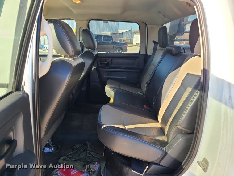 image for item GB9101 2012 Dodge Ram 5500HD  flatbed truck