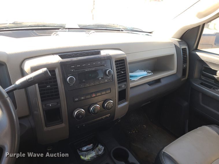 image for item GB9101 2012 Dodge Ram 5500HD  flatbed truck