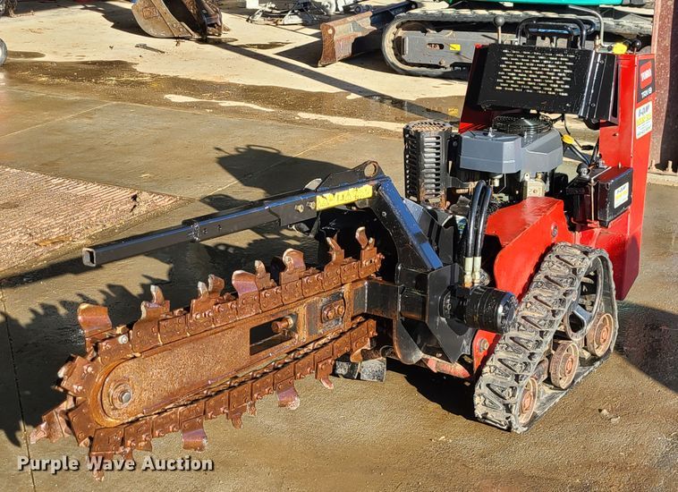 image for item GB9105 2008 Toro TRX-19  trencher