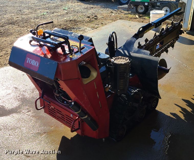 image for item GB9105 2008 Toro TRX-19  trencher