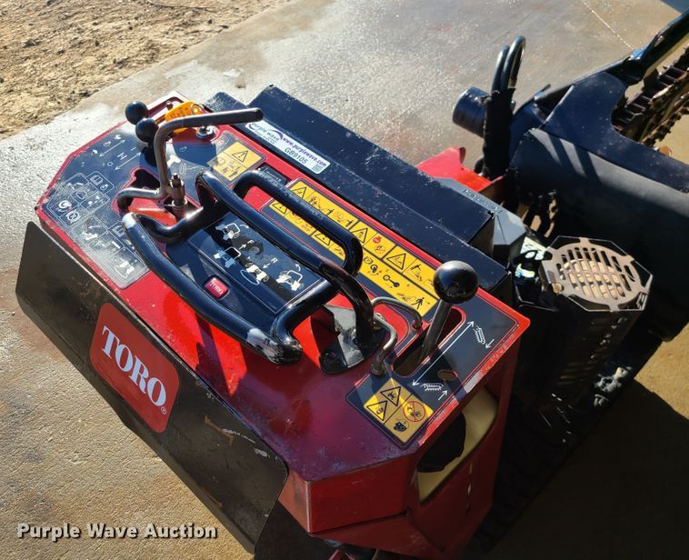 image for item GB9105 2008 Toro TRX-19  trencher