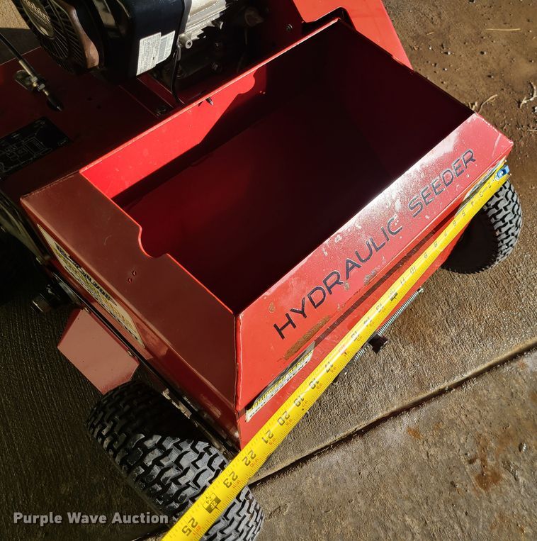 image for item GB9106 Toro  hydraulic seeder