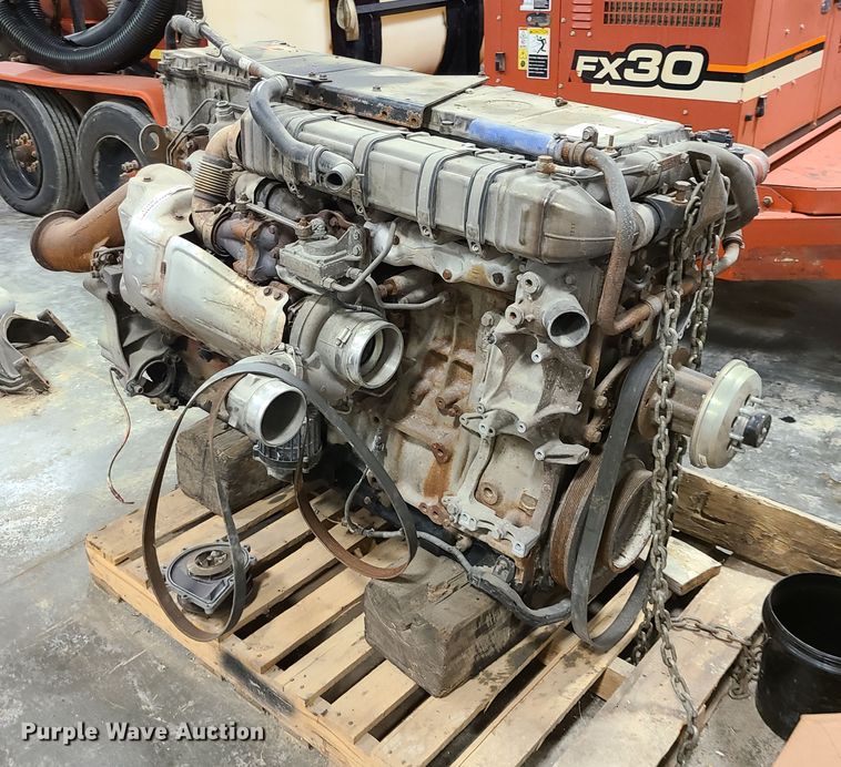 image for item GB9113 Detroit Diesel DD14  engine