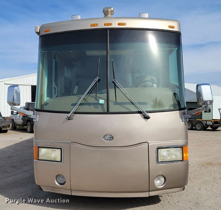 image for item HF9251 2002 Spartan K2  Travel Supreme RV