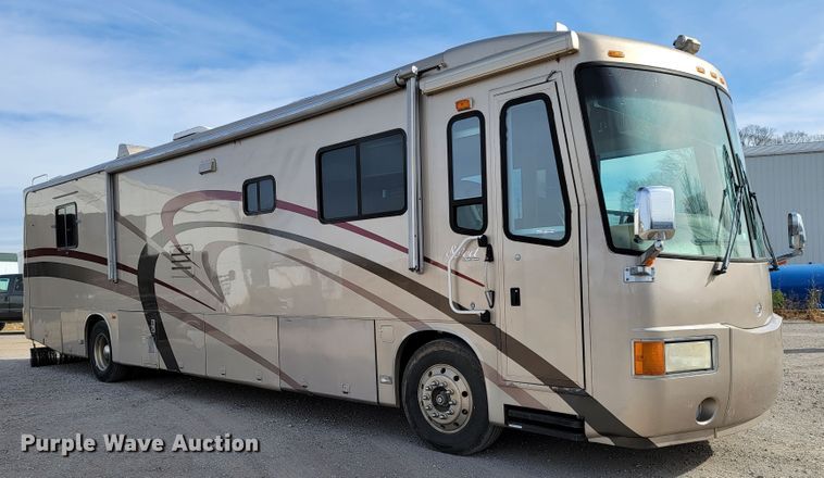 image for item HF9251 2002 Spartan K2  Travel Supreme RV