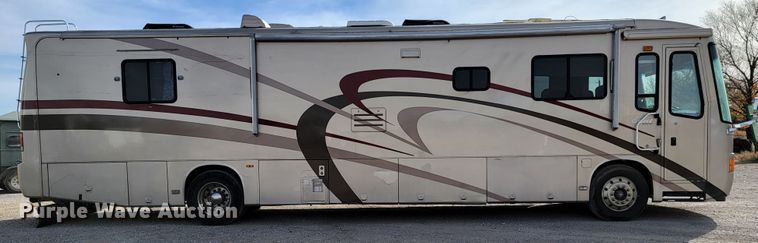 image for item HF9251 2002 Spartan K2  Travel Supreme RV